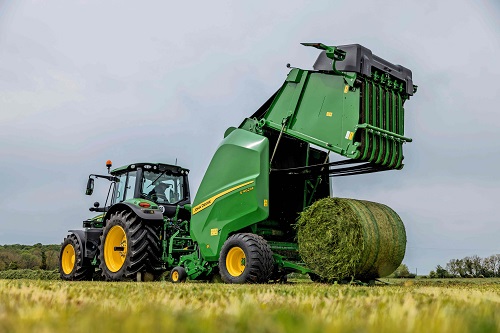 John_Deere_V462M_grass John Deere V462M<br />