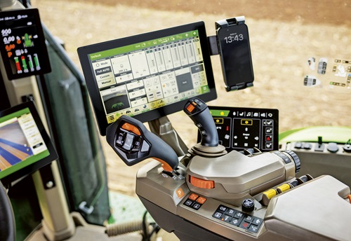 8R_Cabin CommandARM _500x333 8R_Cabin CommandARM _500x333